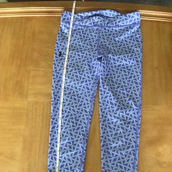 UNDER ARMOUR girls PURPLE Heat Gear Leggings - Picture 2 of 6